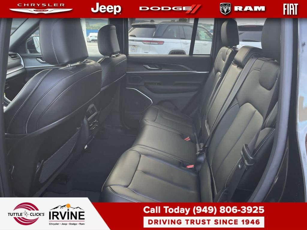 new 2026 Jeep Grand Cherokee car, priced at $48,580