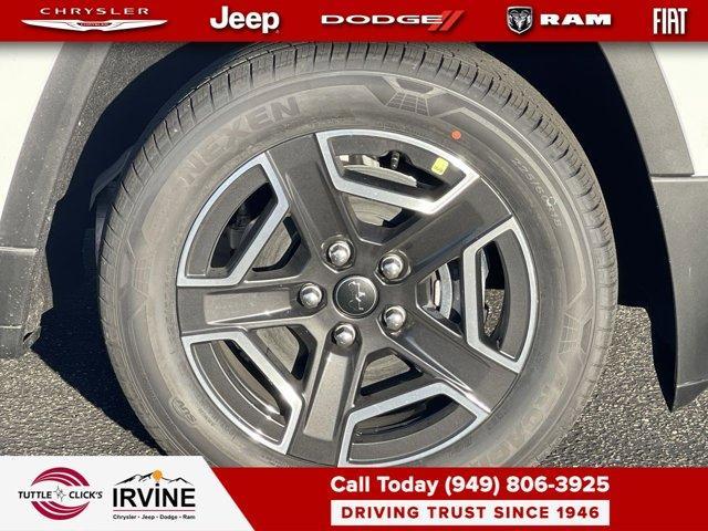 new 2026 Jeep Cherokee car, priced at $40,490