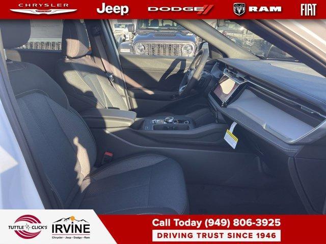 new 2026 Jeep Cherokee car, priced at $40,490