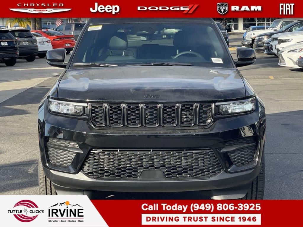 new 2025 Jeep Grand Cherokee car, priced at $46,975