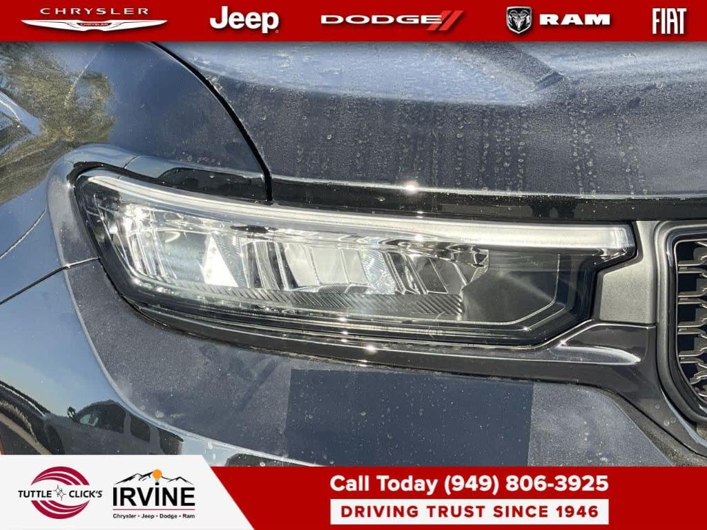 new 2025 Jeep Grand Cherokee car, priced at $46,975