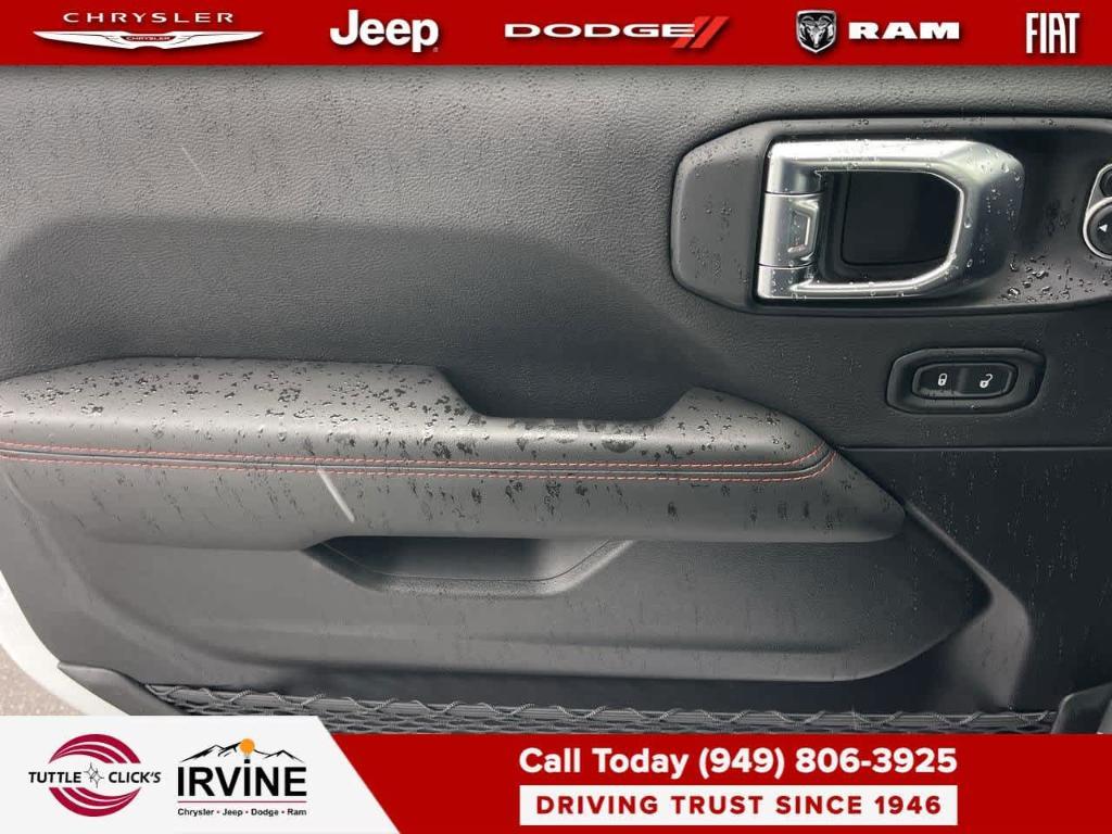 new 2026 Jeep Gladiator car, priced at $64,915