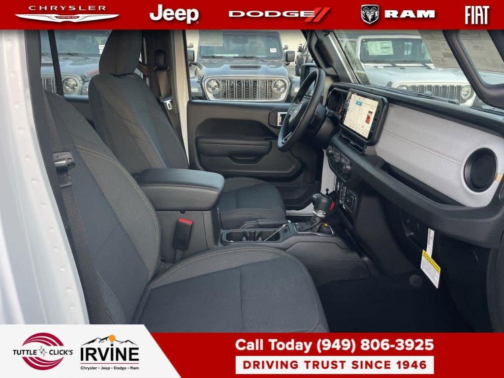 new 2026 Jeep Gladiator car, priced at $44,780