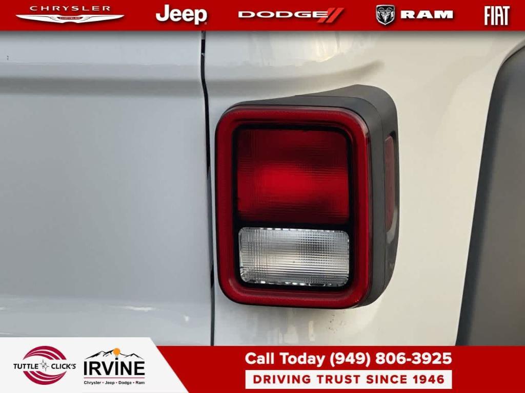 new 2026 Jeep Gladiator car, priced at $44,780