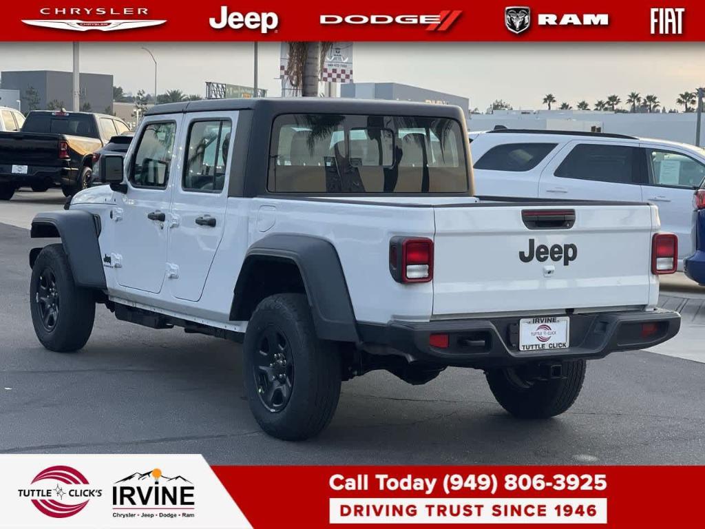 new 2026 Jeep Gladiator car, priced at $44,780