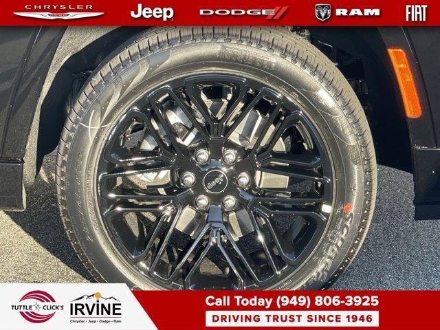 new 2026 Jeep Grand Wagoneer L car, priced at $87,525