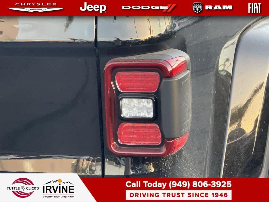 new 2026 Jeep Gladiator car, priced at $54,375