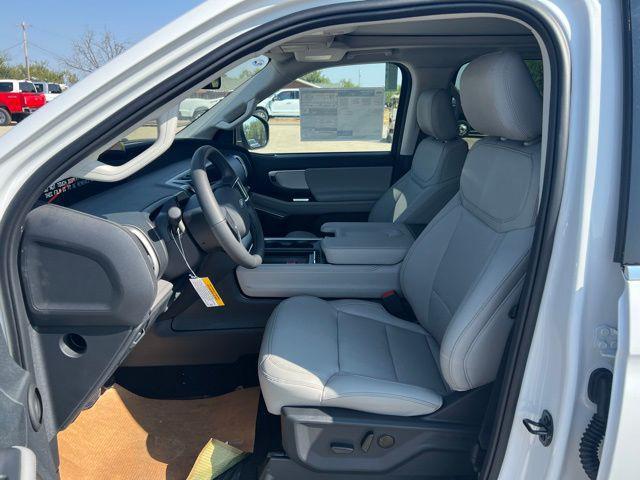 new 2025 Ford Expedition car, priced at $66,723