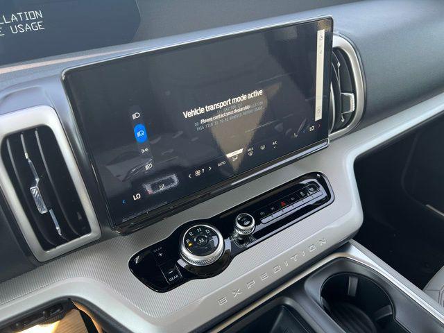 new 2025 Ford Expedition car, priced at $66,723