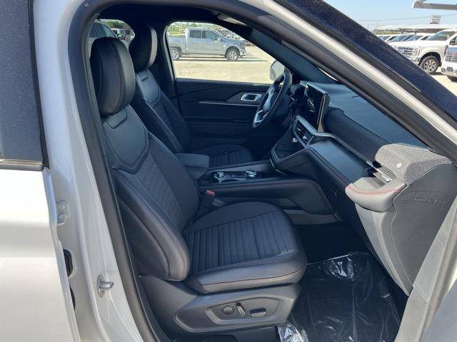 new 2025 Ford Explorer car, priced at $45,365