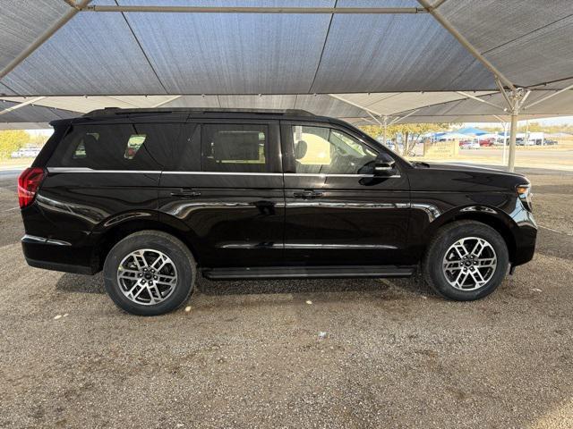new 2025 Ford Expedition car, priced at $69,739