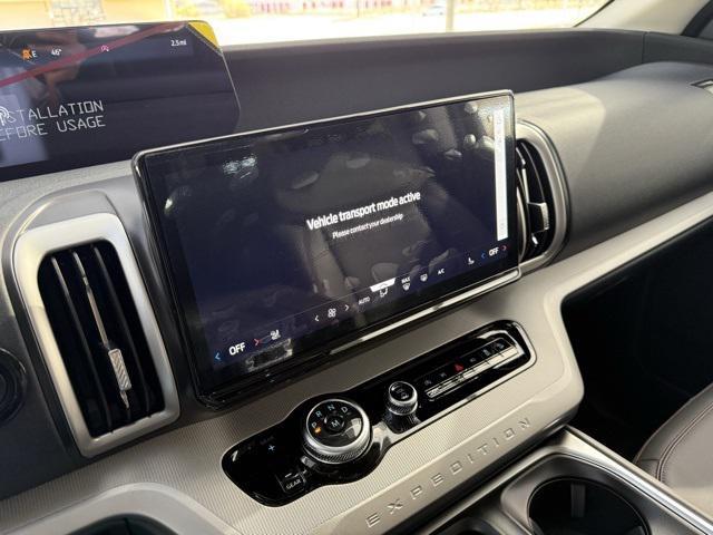 new 2025 Ford Expedition car, priced at $69,739