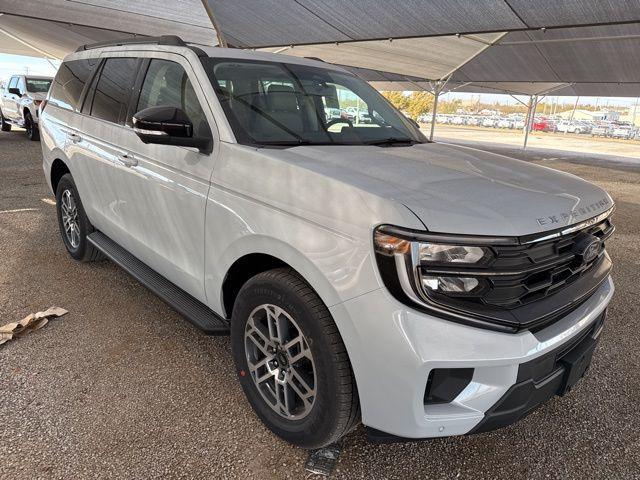 new 2025 Ford Expedition car, priced at $64,671