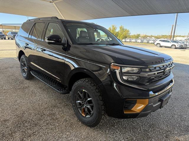 new 2025 Ford Expedition car, priced at $81,422