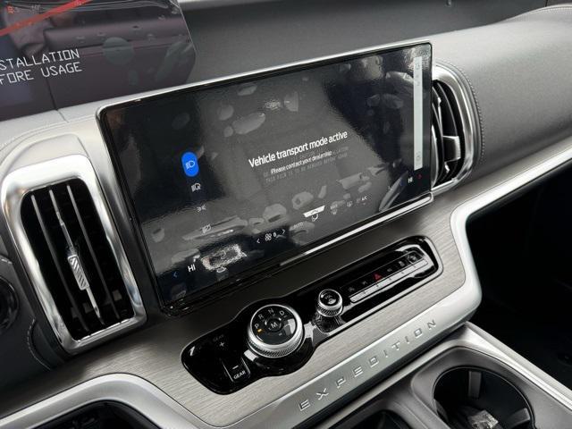 new 2025 Ford Expedition car, priced at $73,469