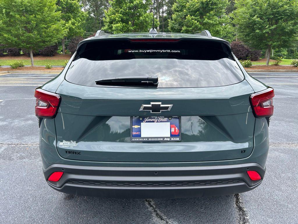 new 2026 Chevrolet Trax car, priced at $25,701