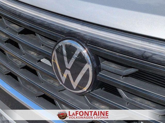 new 2026 Volkswagen Atlas Cross Sport car, priced at $38,555