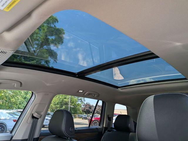 new 2025 Volkswagen Atlas car, priced at $41,302