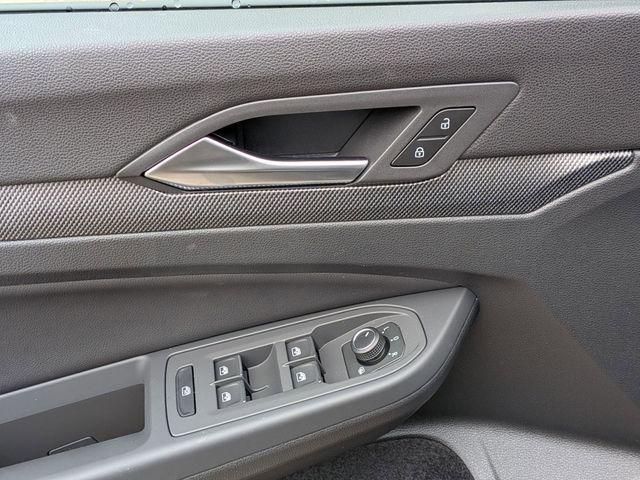 new 2025 Volkswagen Golf GTI car, priced at $37,650