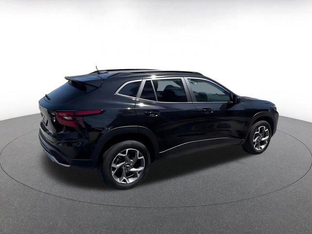 used 2025 Chevrolet Trax car, priced at $19,098