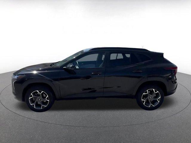 used 2025 Chevrolet Trax car, priced at $19,098