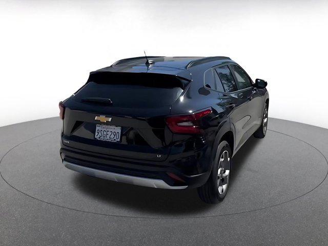 used 2025 Chevrolet Trax car, priced at $19,098