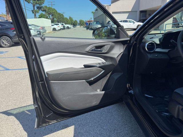 used 2025 Chevrolet Trax car, priced at $19,098