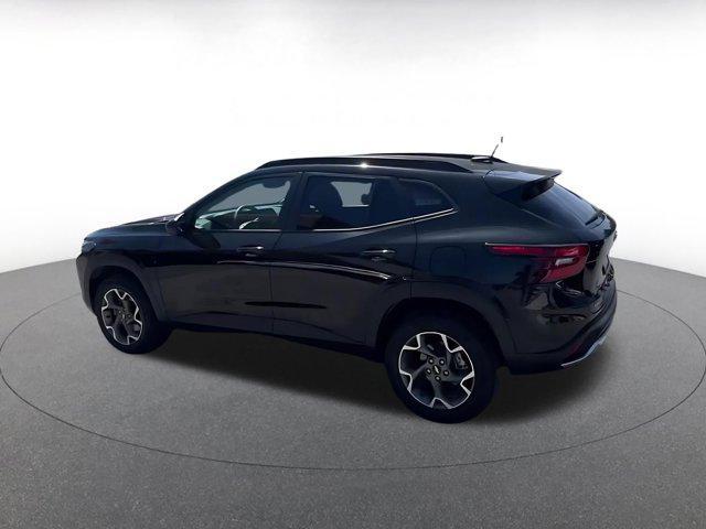used 2025 Chevrolet Trax car, priced at $19,098