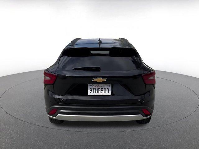 used 2025 Chevrolet Trax car, priced at $18,898