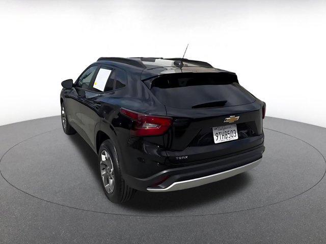 used 2025 Chevrolet Trax car, priced at $18,898
