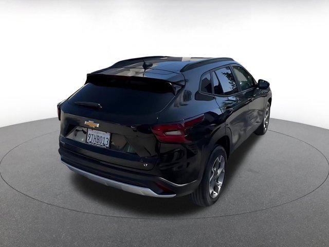 used 2025 Chevrolet Trax car, priced at $19,499