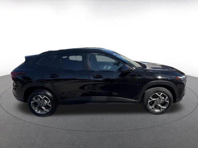 used 2025 Chevrolet Trax car, priced at $19,499