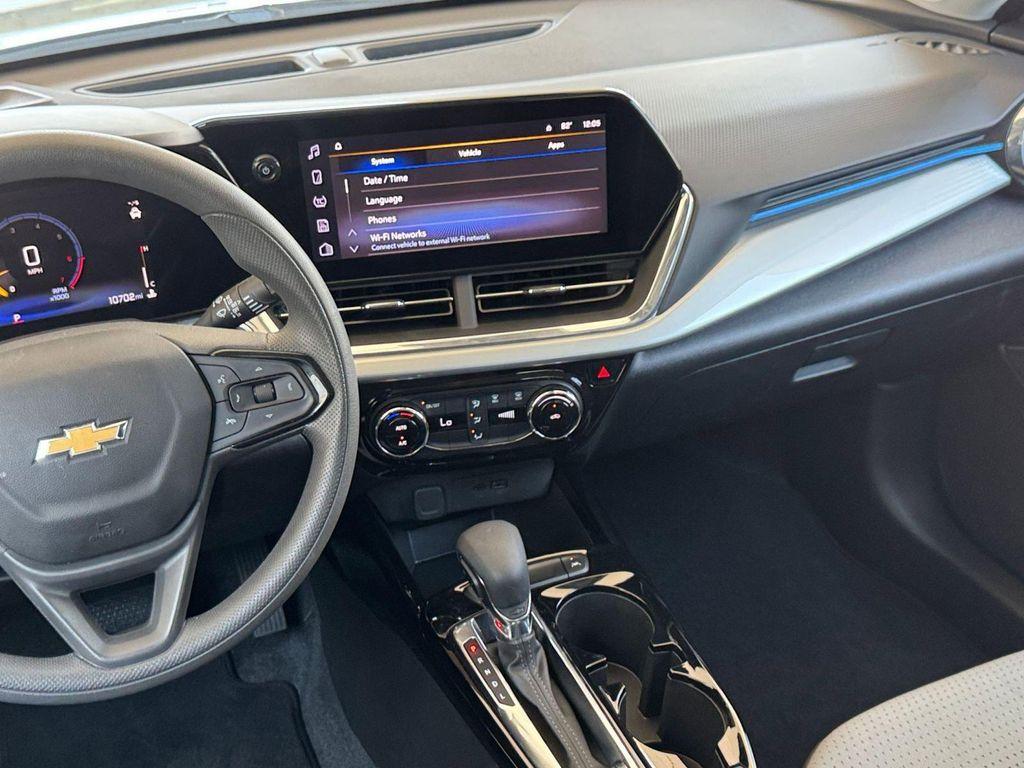 used 2025 Chevrolet Trax car, priced at $20,298