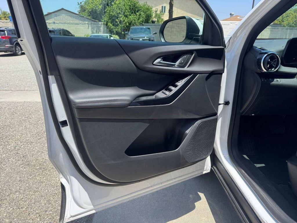 used 2025 Chevrolet Equinox car, priced at $22,098