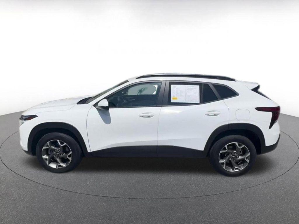 used 2025 Chevrolet Trax car, priced at $18,995