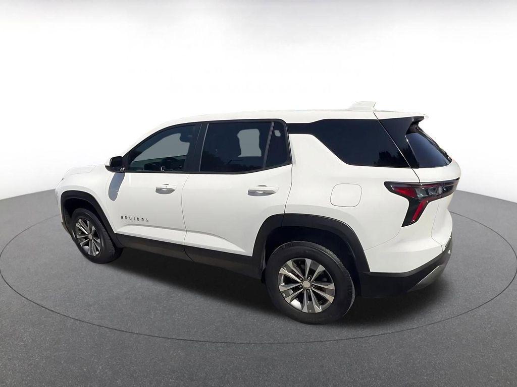 used 2025 Chevrolet Equinox car, priced at $22,098