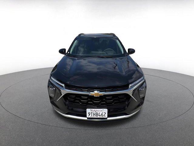 used 2025 Chevrolet Trax car, priced at $19,990