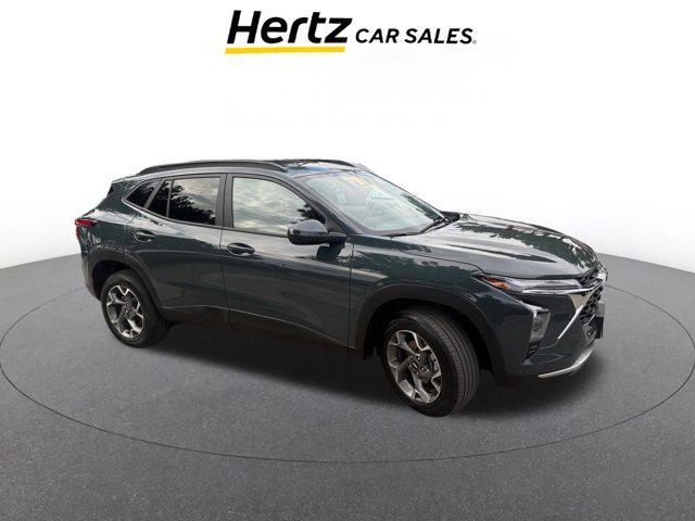 used 2025 Chevrolet Trax car, priced at $18,747