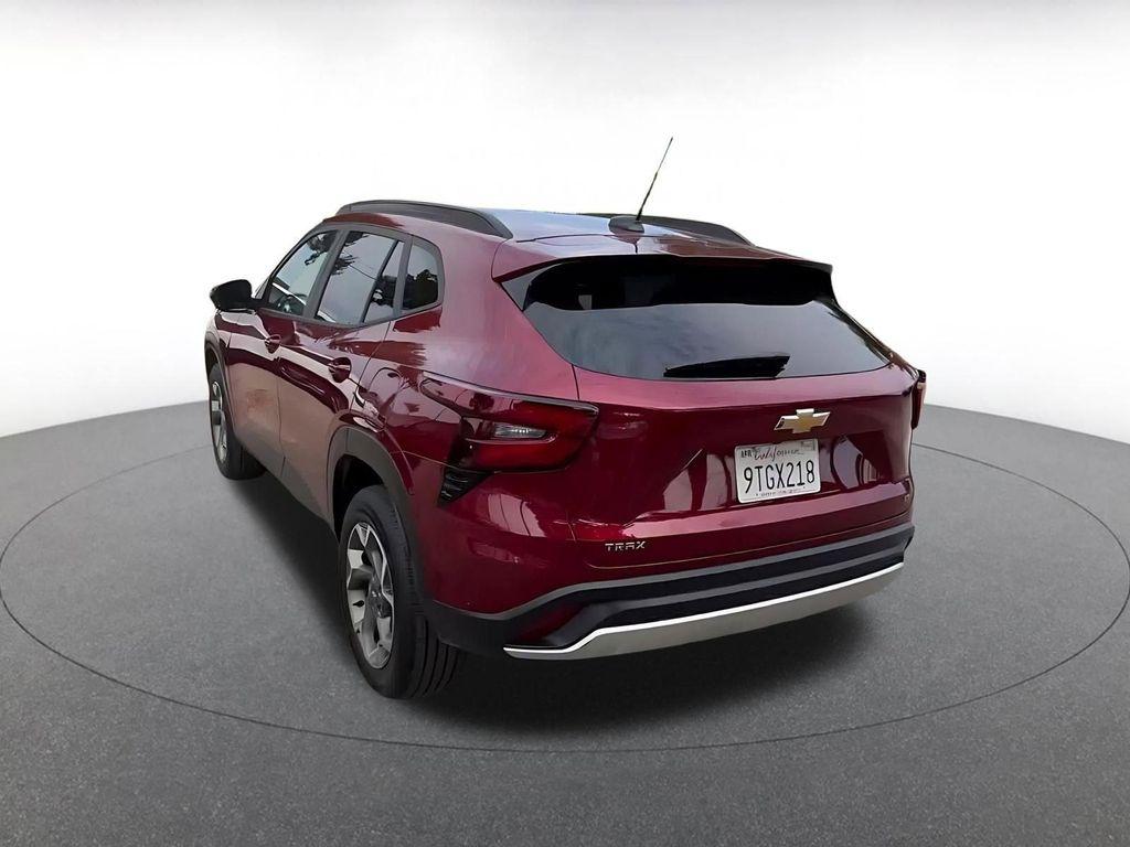 used 2025 Chevrolet Trax car, priced at $19,370