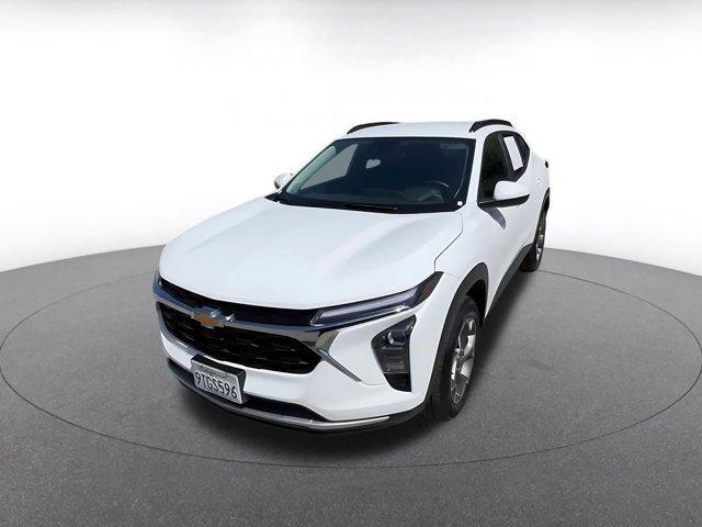 used 2025 Chevrolet Trax car, priced at $19,298