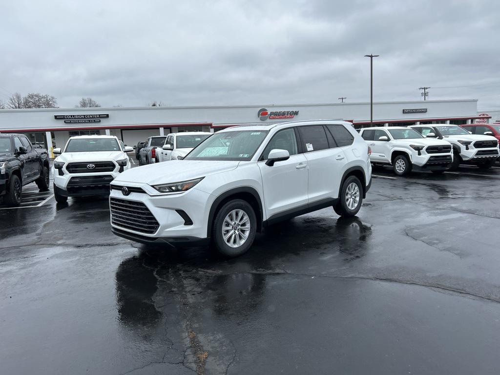 new 2026 Toyota Grand Highlander Hybrid car, priced at $51,513