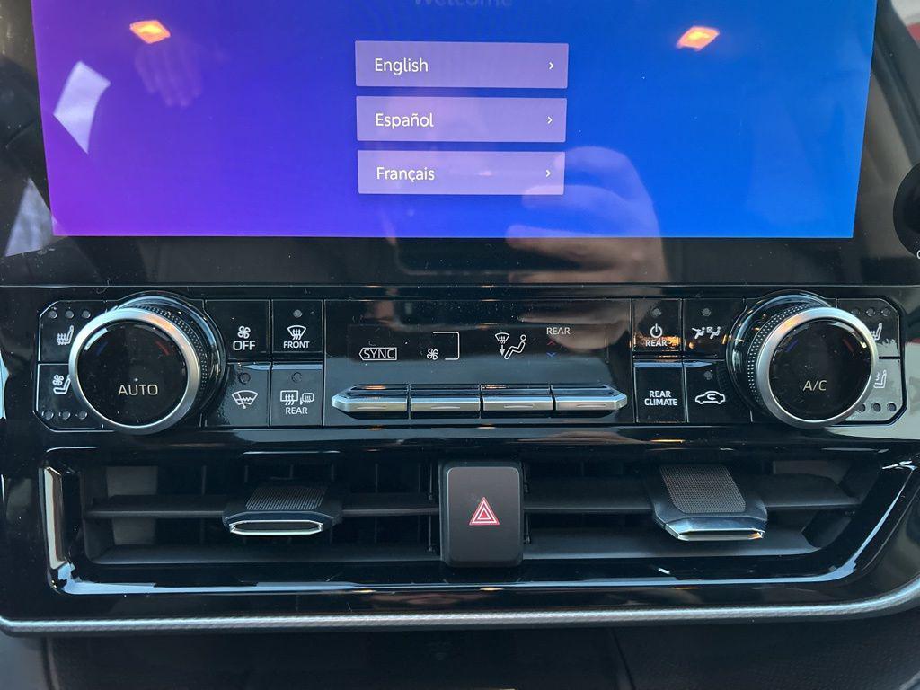 new 2026 Toyota Highlander Hybrid car, priced at $55,999