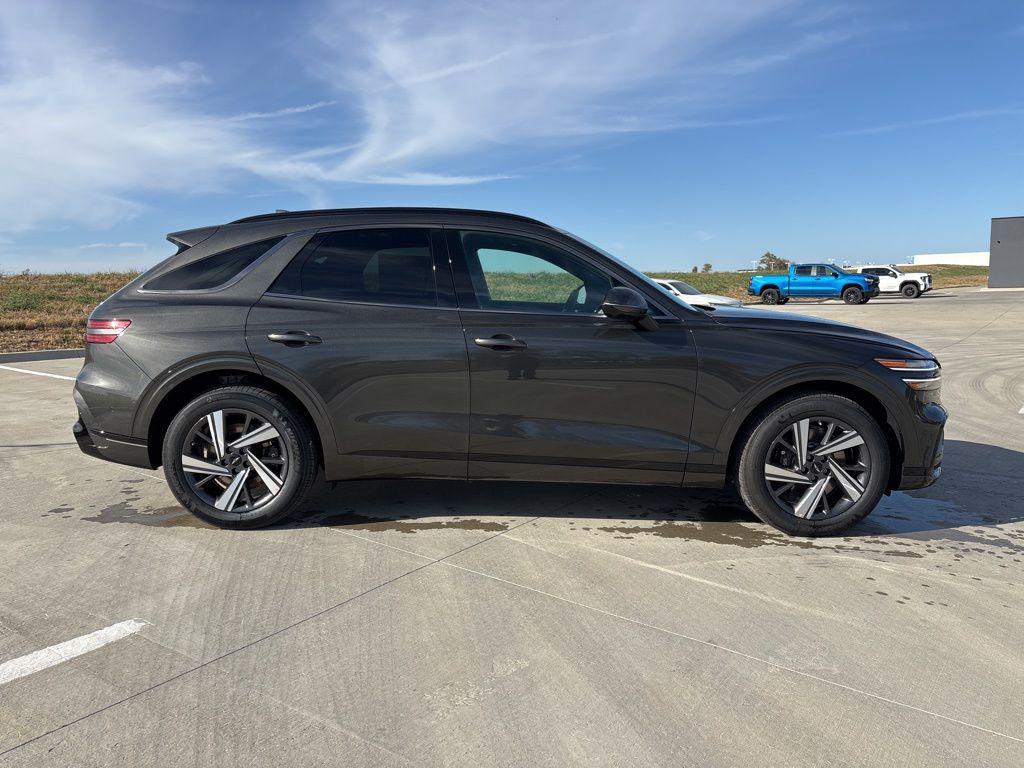 new 2026 Genesis GV70 car