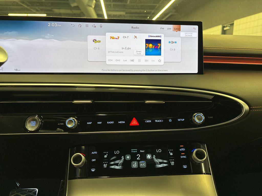 new 2026 Genesis GV70 car