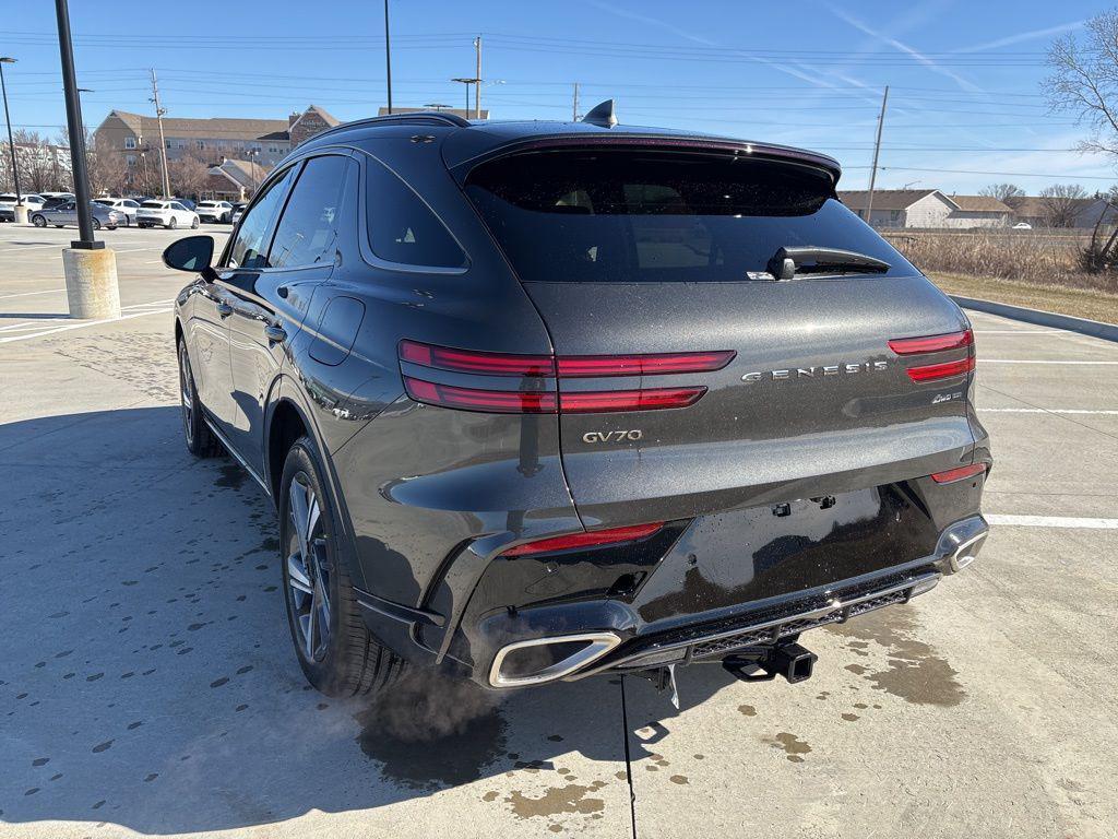 new 2026 Genesis GV70 car