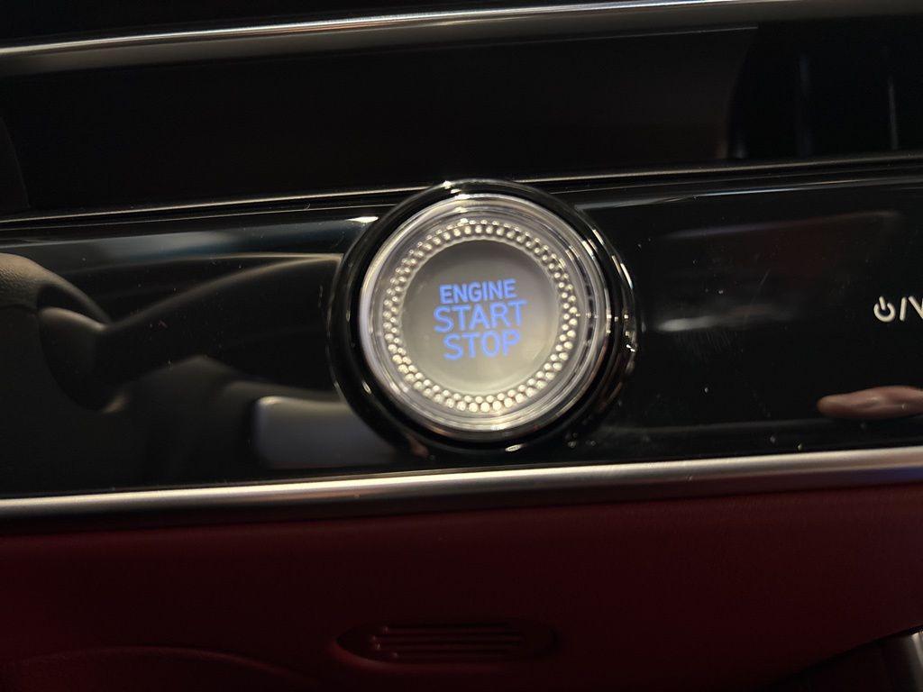 new 2026 Genesis GV70 car