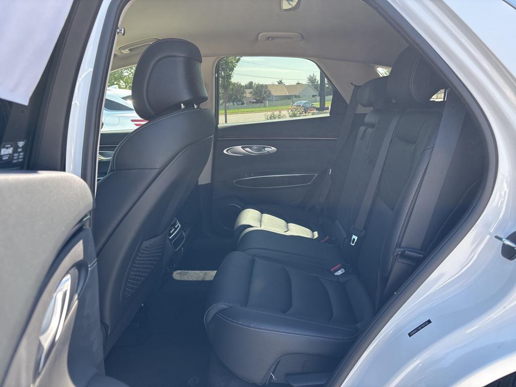 new 2026 Genesis GV70 car