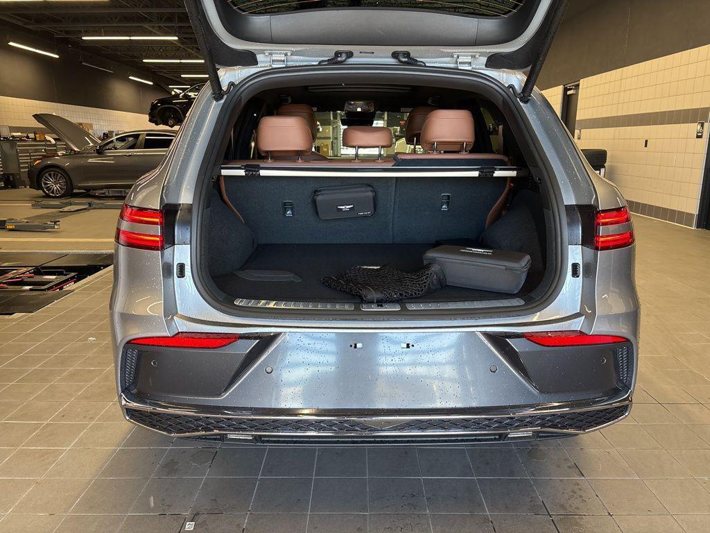 new 2026 Genesis GV70 car