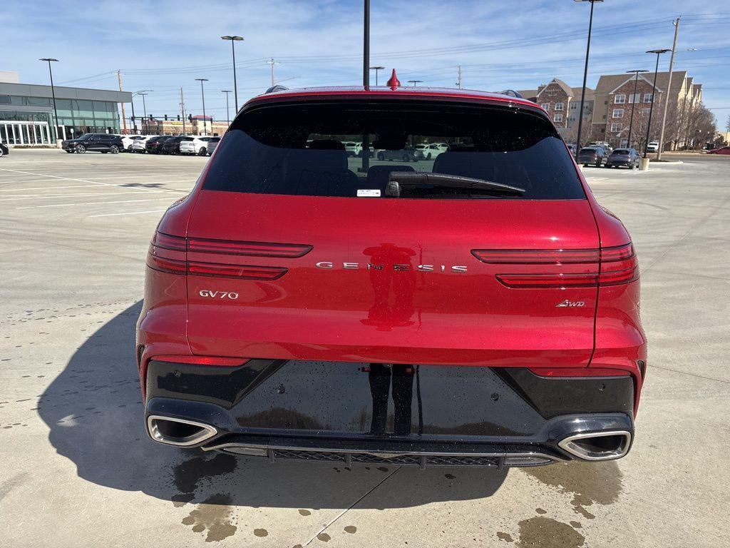 new 2026 Genesis GV70 car