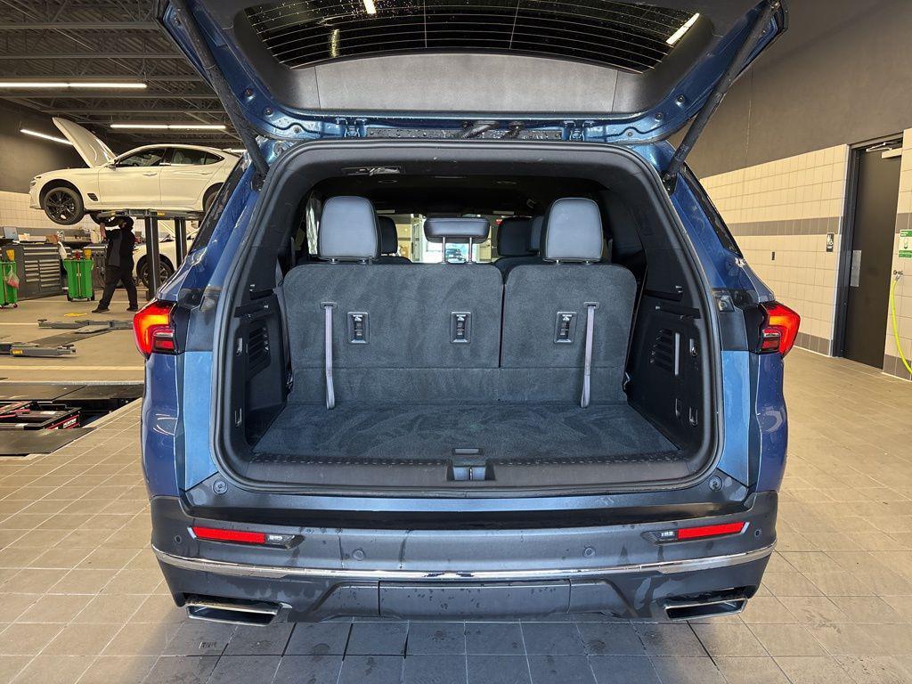 used 2025 Buick Enclave car, priced at $38,999